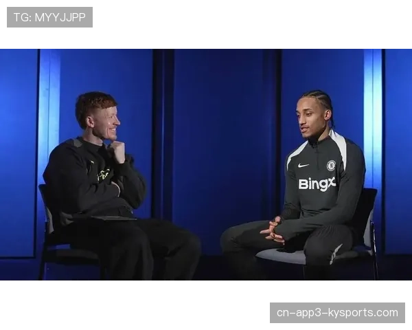 多家英超俱乐部派球探现场考察里昂19岁法国国脚中场